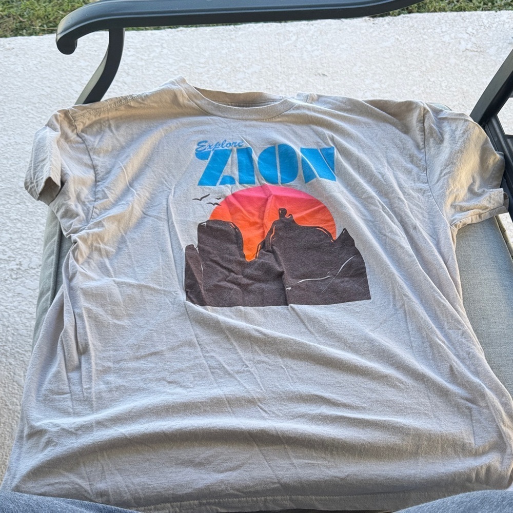 Explore Zion Graphic T-Shirt